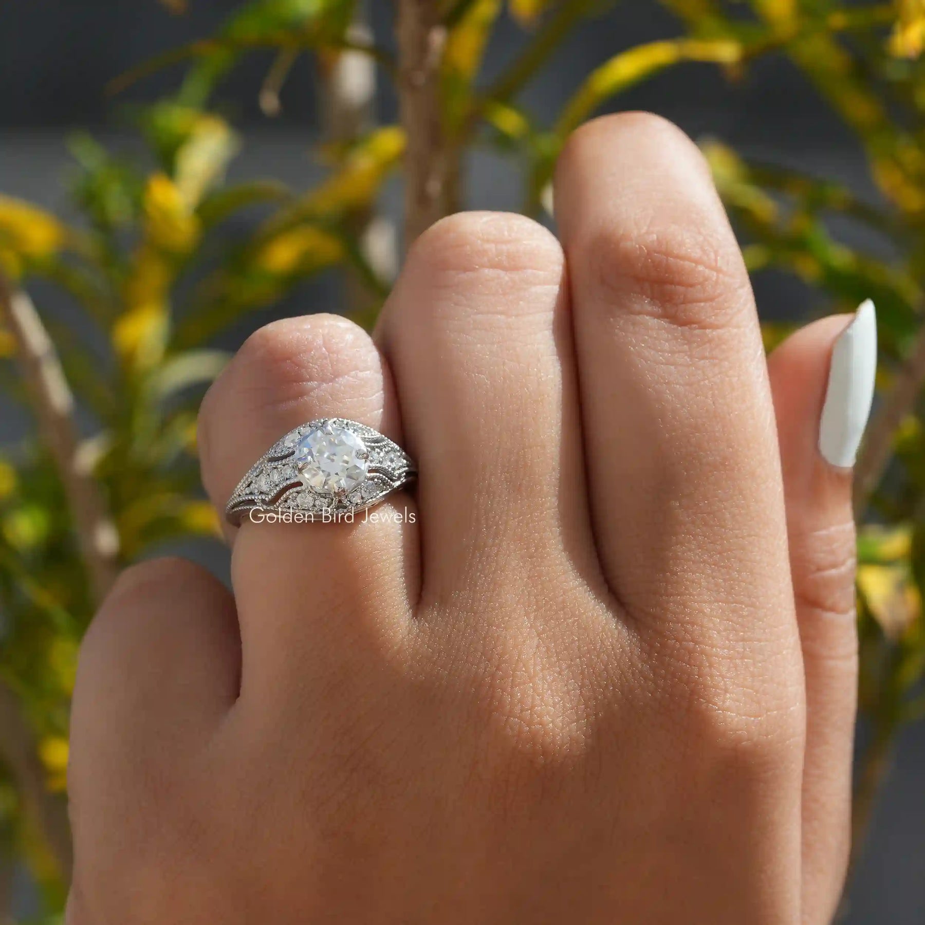 [Moissanite Round Cut Art Deco Ring]-[Golden Bird Jewels]