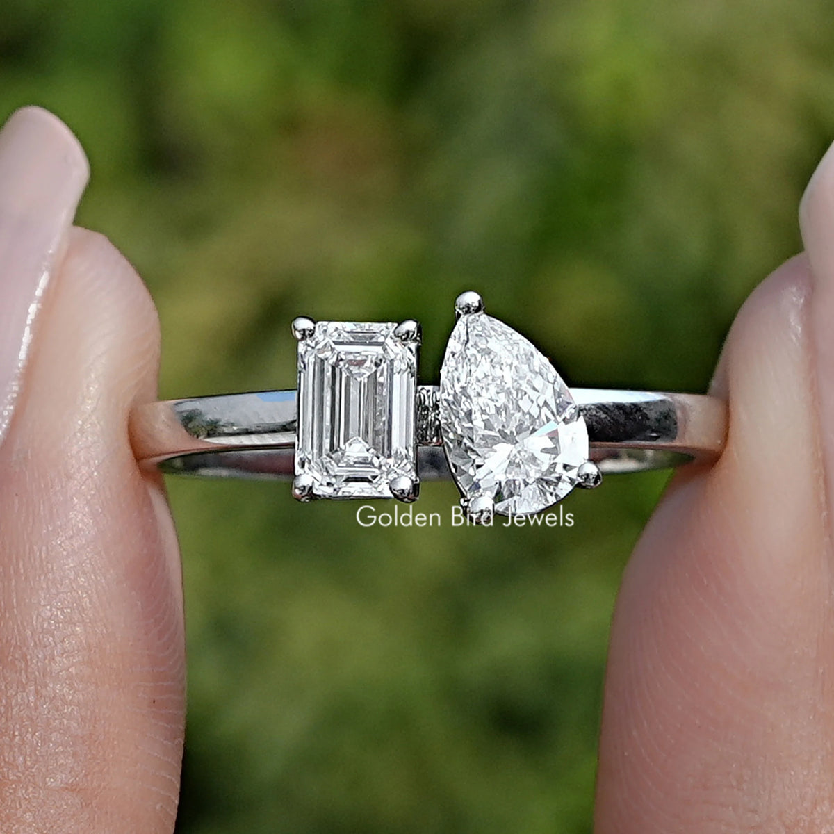 Emerald And Pear Lab Diamond Toi Et Moi Ring