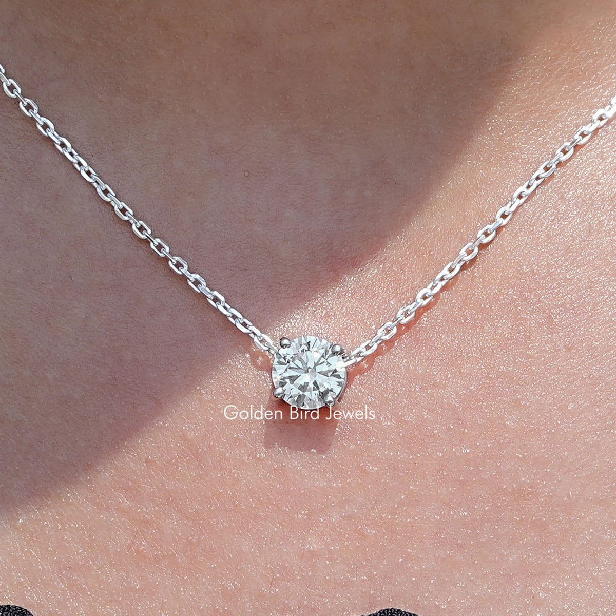 Round Cut Diamond Solitaire Pendant