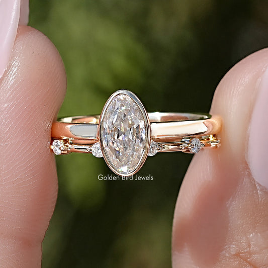 Old Mine Moval Cut Moissanite Solitaire Bridal Ring Set