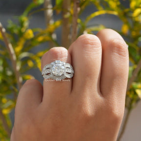 [White Gold Round Cut Moissanite Engagement Ring]-[Golden Bird Jewels]