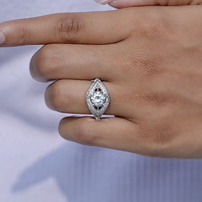 Old europian round cut moissanite   Ring for wearing's wpmen