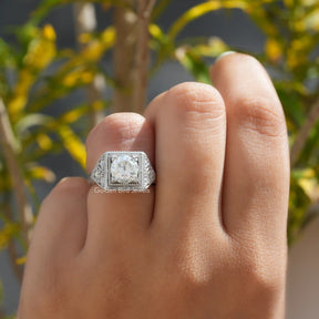 [OEC Round Cut Vintage Moissanite Engagement Ring]-[Golden Bird Jewels]