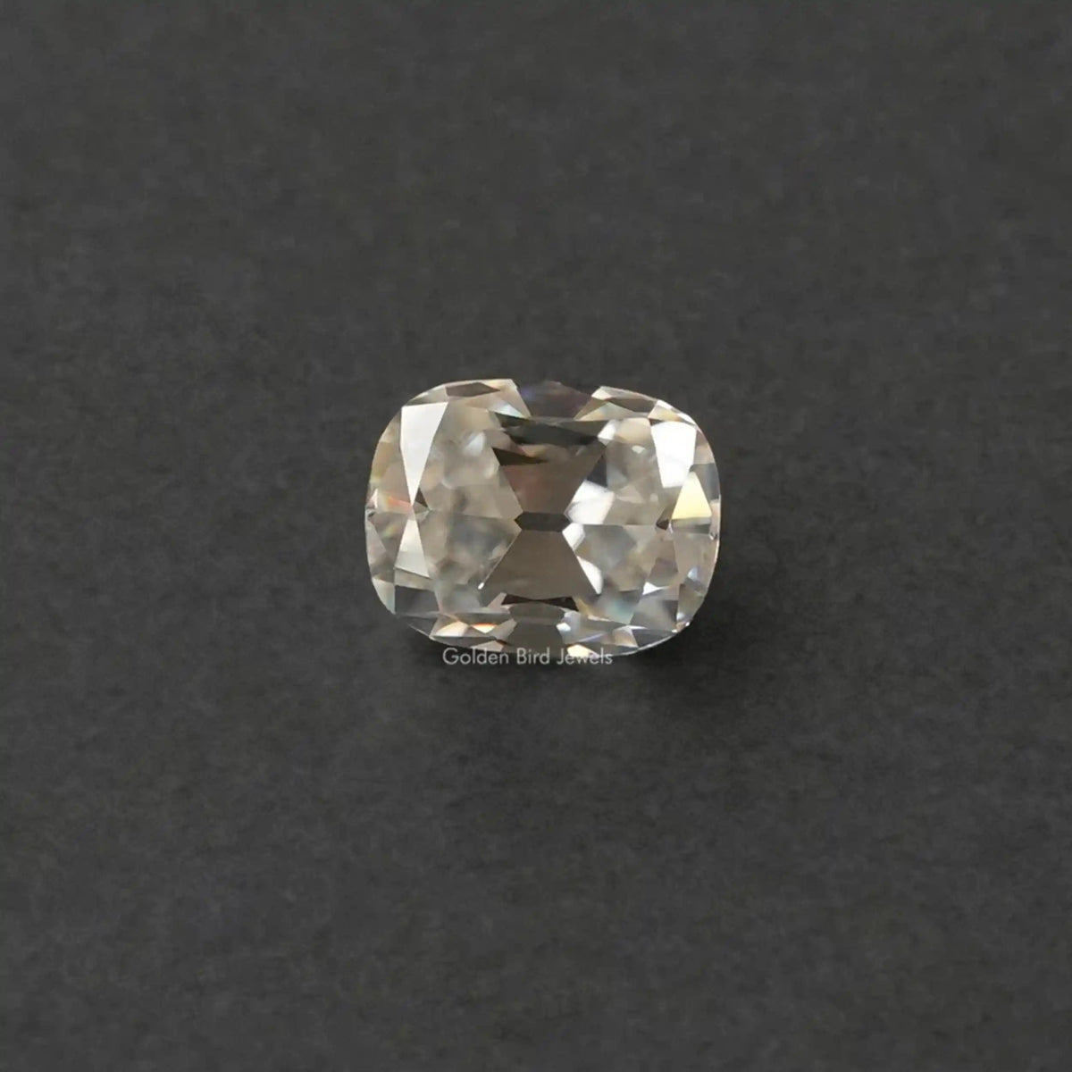 [Colorless old mine cut cusshion loose moissanite made of vvs clarity]-[Golden Bird Jewels]