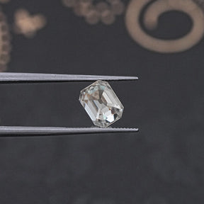Close up View of Emerald Loose Moissanite Stone for Engagement Jewelry