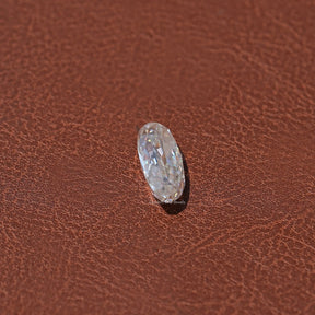 [Near Colorless Old Mine Moval Stone]-[Golden Bird Jewels]