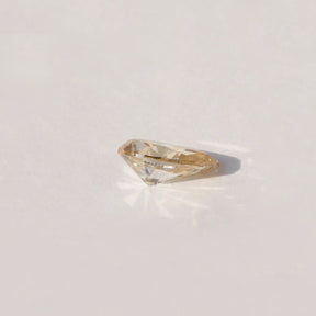 [Old mine pear cut loose stone made of vs clarity]-[Golden Bird Jewels]