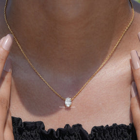 In front view of diamond Oval Shape pendant