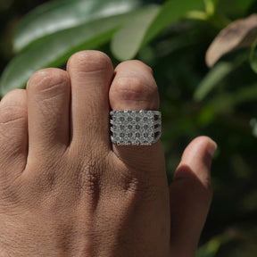 Close-Up View of Diamond Men's Ring In White Gold