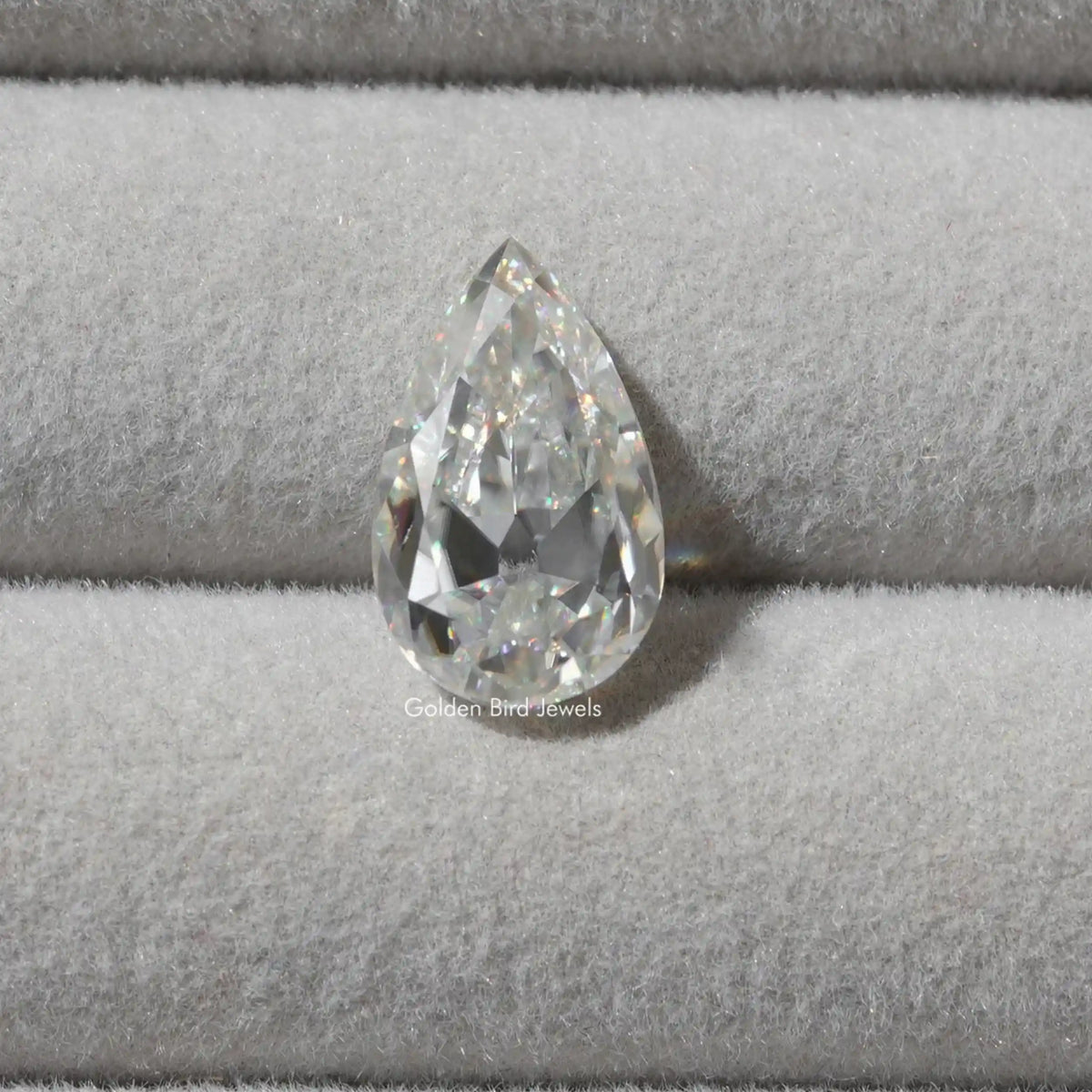 [Pear moissanite loose stone made of near colorless]-[Golden Bird Jewels]