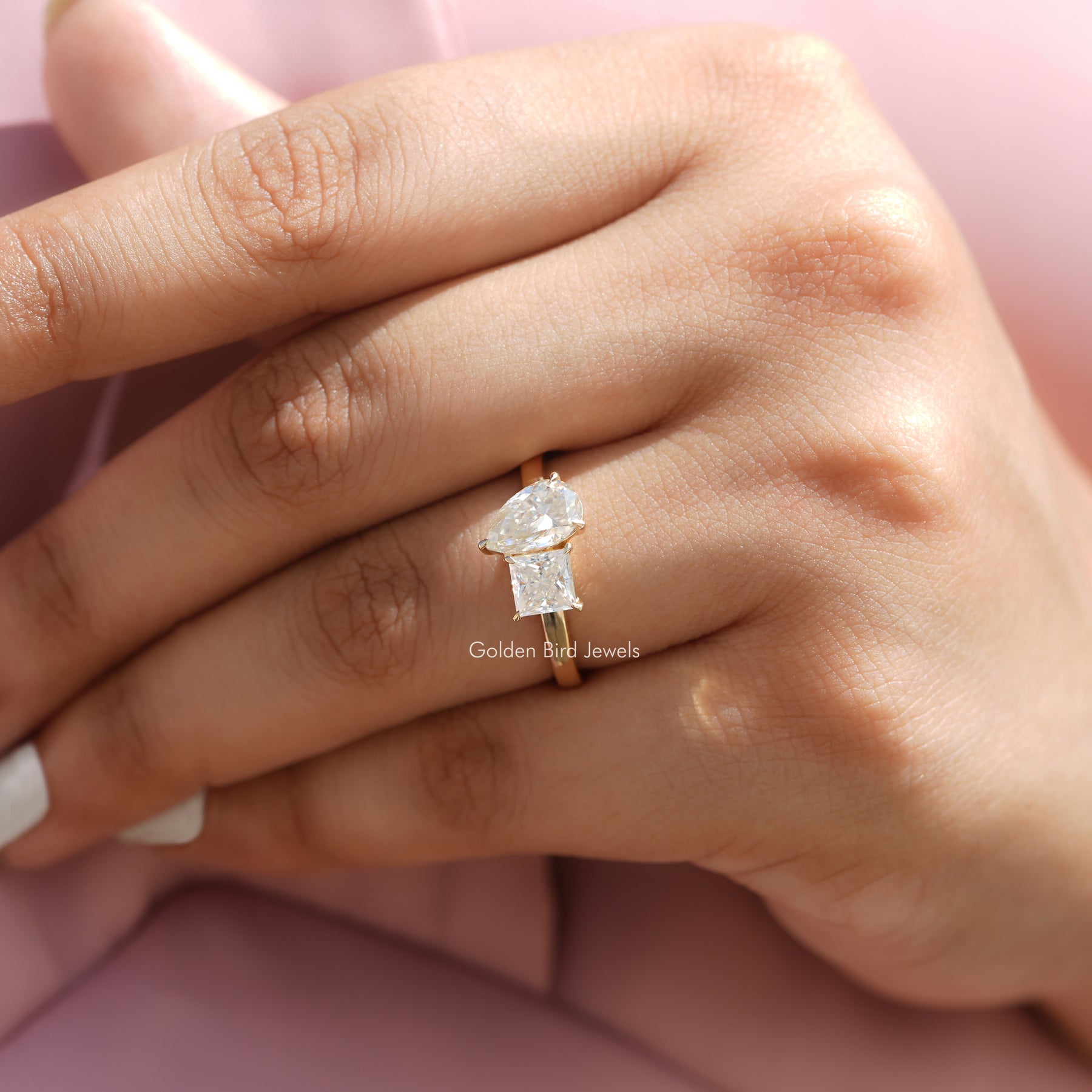 [In Finger a Beautiful Moissanite Stone Engagement Ring]-[Golden Bird Jewels]