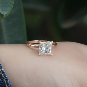 [Solitaire Princess Cut Moissanite Engagement Ring]-[Golden Bird Jewels]