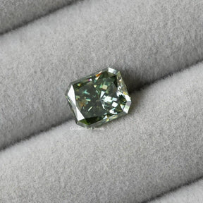 Detailed view of Moissanite Radiant Cut Loose