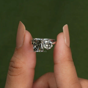 [Round & Radiant Cut Moissanite Engagement Ring With VVS Clarity Moissanite]-[Golden Bird Jewels]