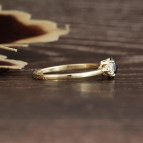 [In Finger Solid Gold Moissanite Engagement Ring]-[Golden Bird Jewels]