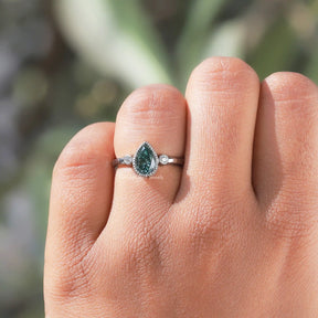 [Round And Pear Cut Moissanite Ring]-[Golden Bird Jewels]