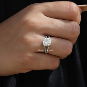 [This moissanite engagement ring made of 14k white gold]-[Golden Bird Jewels]