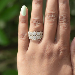 Close-Up View of Round Cut Moissanite Wedding Ring In Yellow Gold       