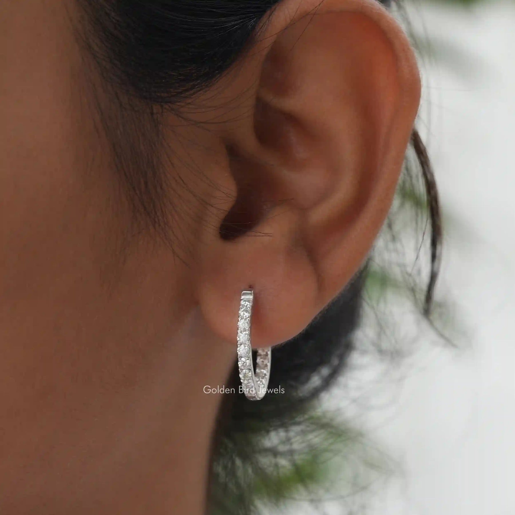 [Moissanite round cut huggies earrings made of vvs clarity]-[Golden Bird Jewels]