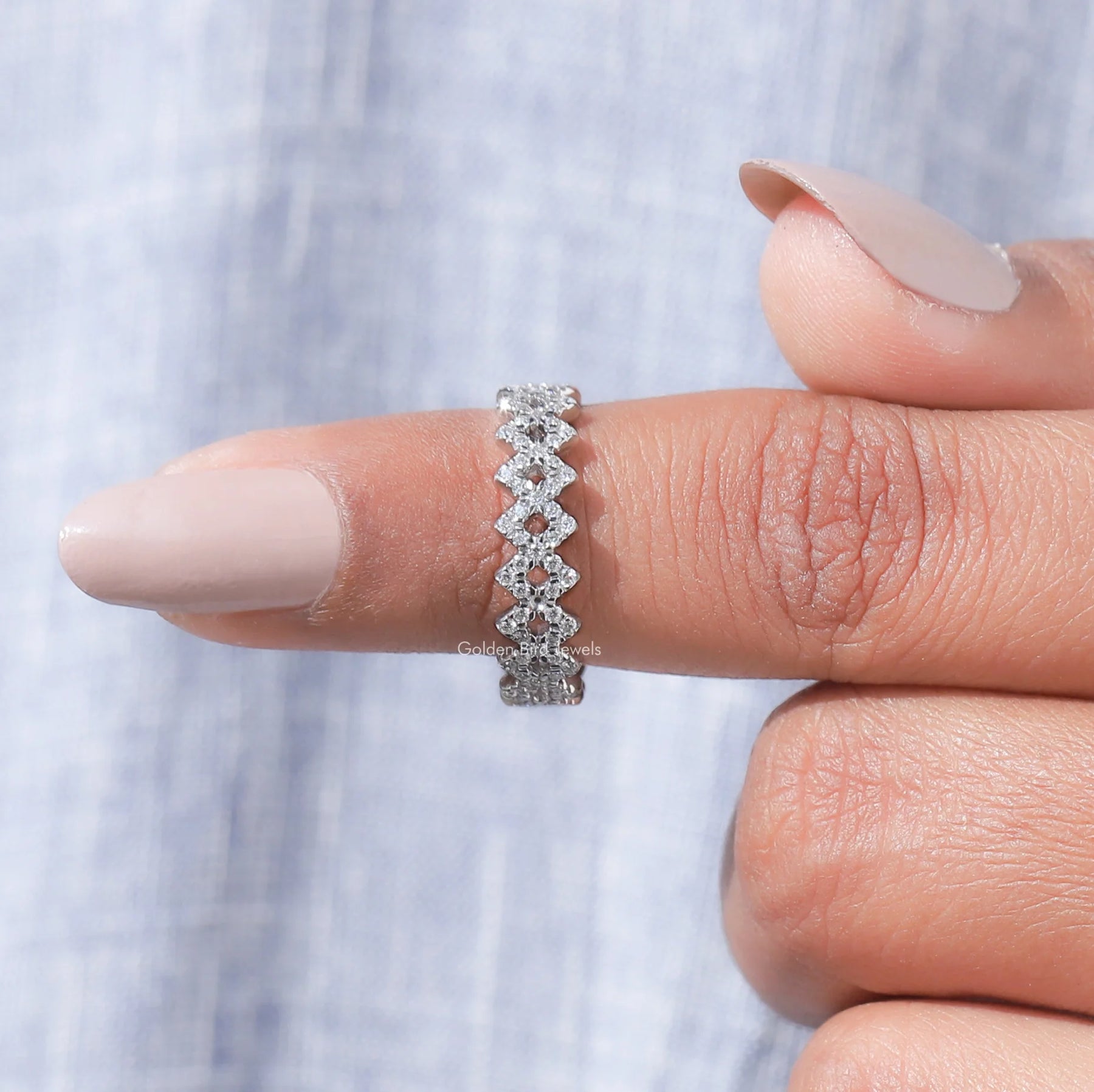 [Round Cut Interlock Zig Zag Wedding Band]-[Golden Bird Jewels]