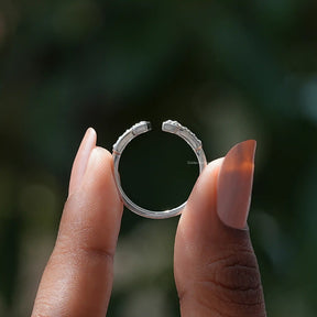 [Colorless Round Cut T Bar Wedding Band]-[Golden Bird Jewels]