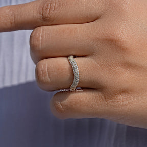 Round Lab Diamond Pave Set Wedding Band