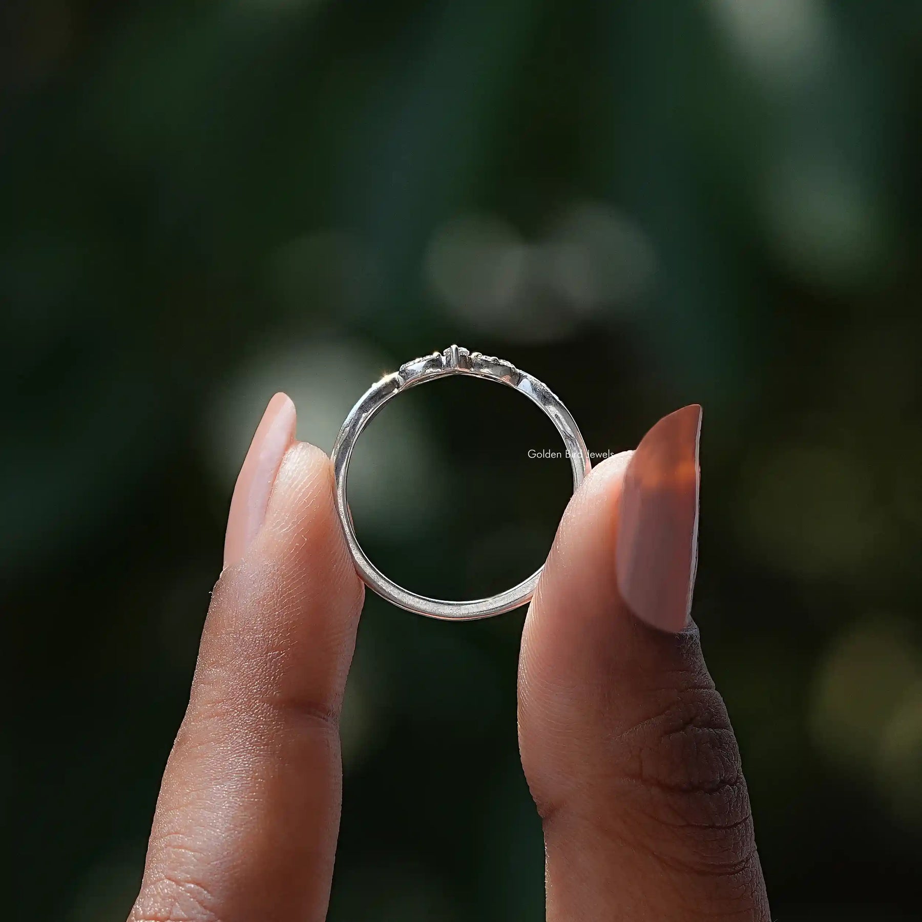 [White Gold Round Cut Dainty Curved Band]-[Golden Bird Jewels]