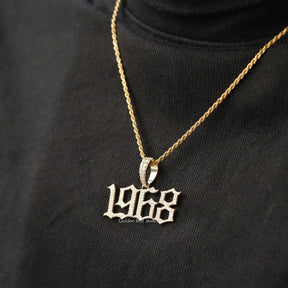 Side view of hip-hop Cut pendant In white Gold