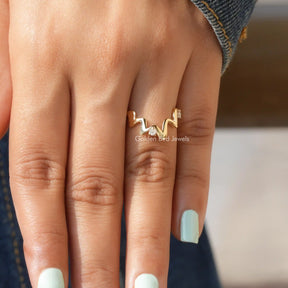 [Moissanite Round Cut Zig Zag Band]-[Golden Bird Jewels]