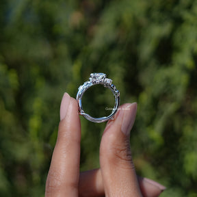 Oval Cut Moissanite Twisted Shank Bridal Ring Set