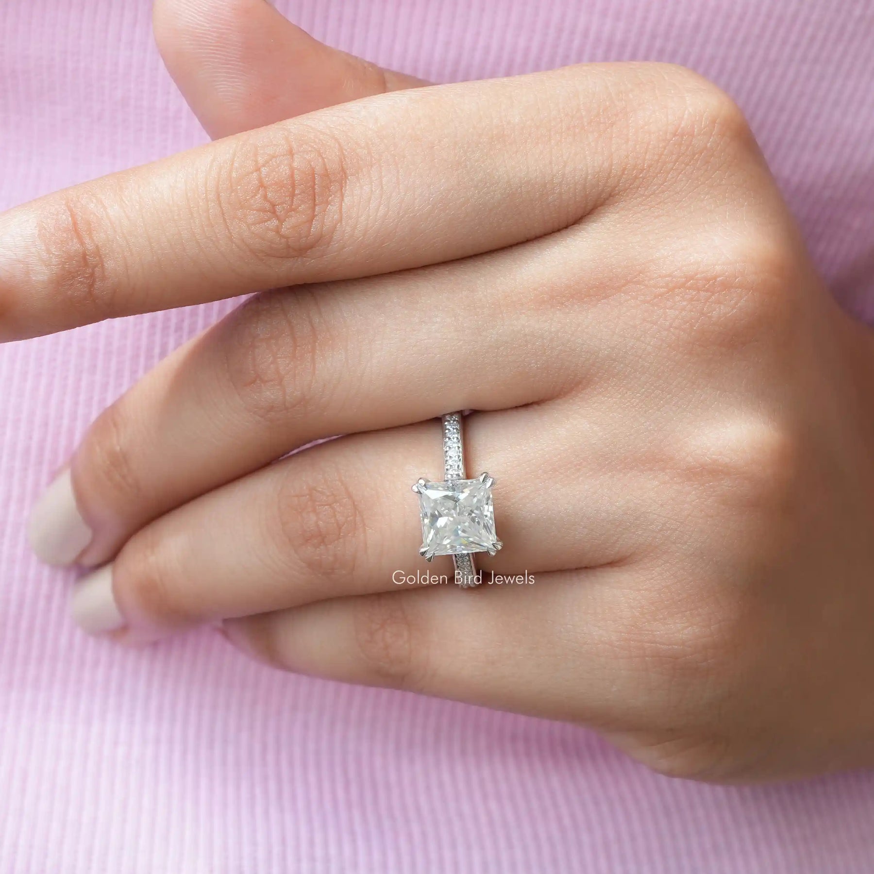 [Cross finger side view of solitaire moissanite engagement ring]-[Golden Bird  Jewels]