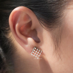 Colorless round  Cut Moissanite Stud Earrings