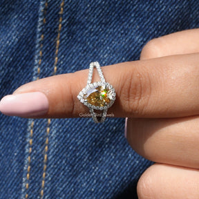 [This pear shaped ring made of side round cut stones]-[Golden Bird Jewels]