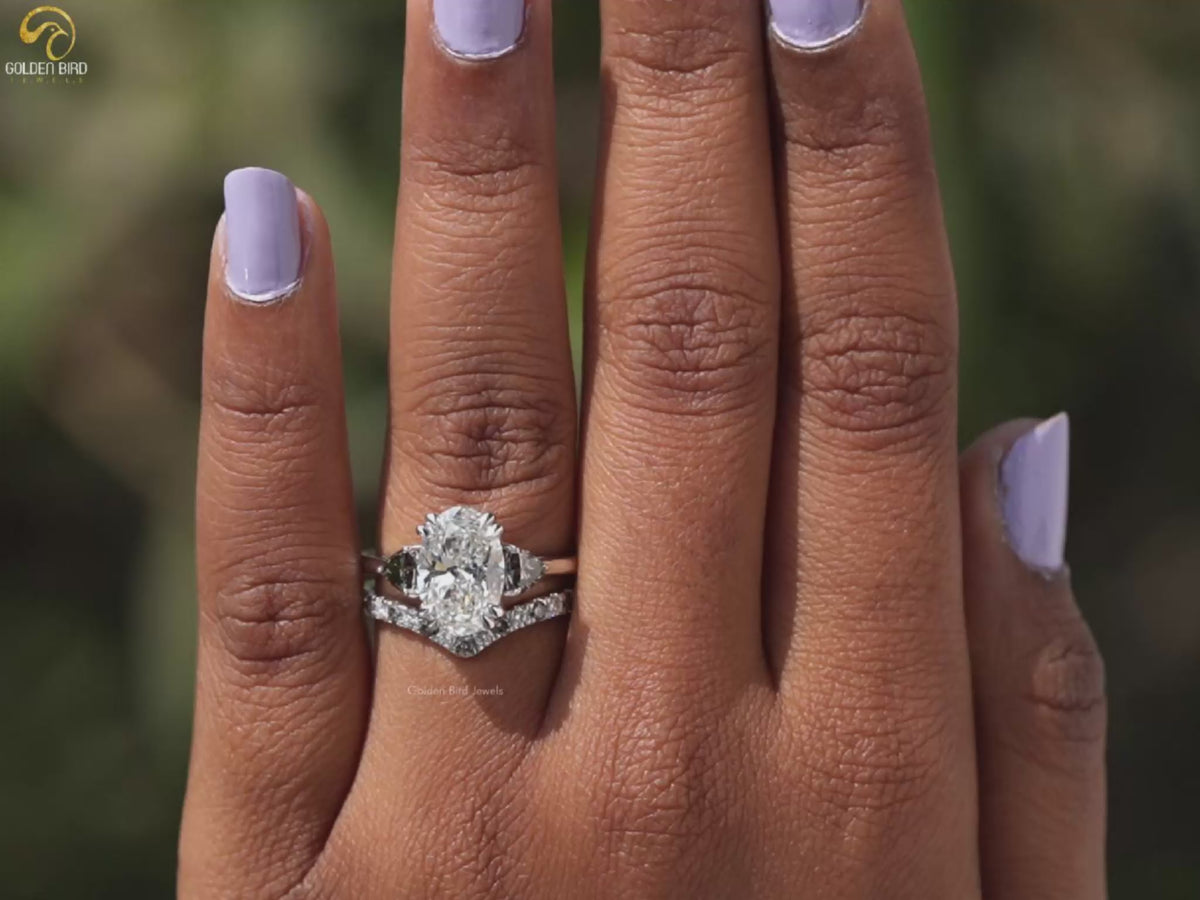 Oval Cut Lab Grown Diamond Bridal Set