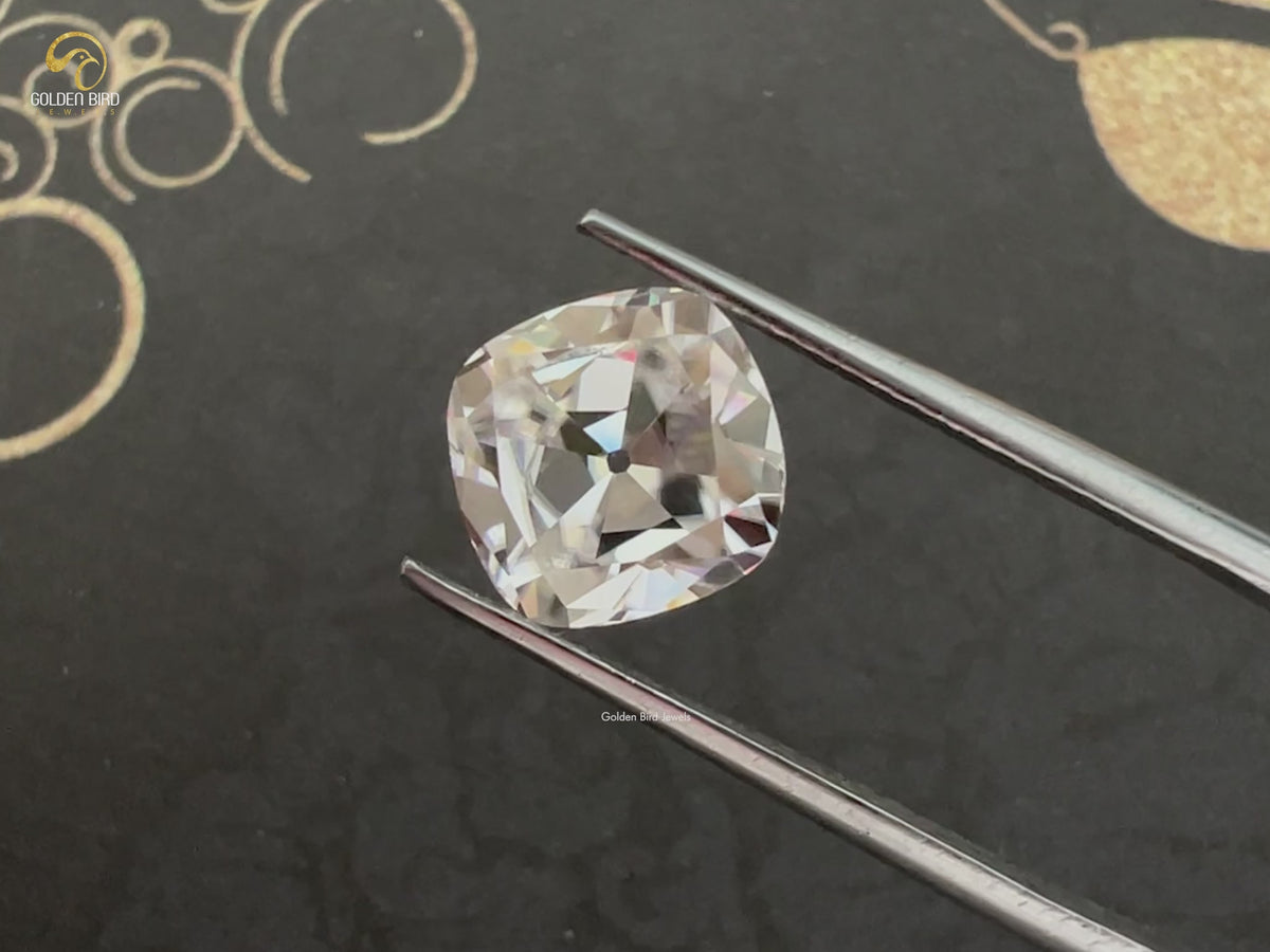 Colorless Old Cut Cushion Loose Stone