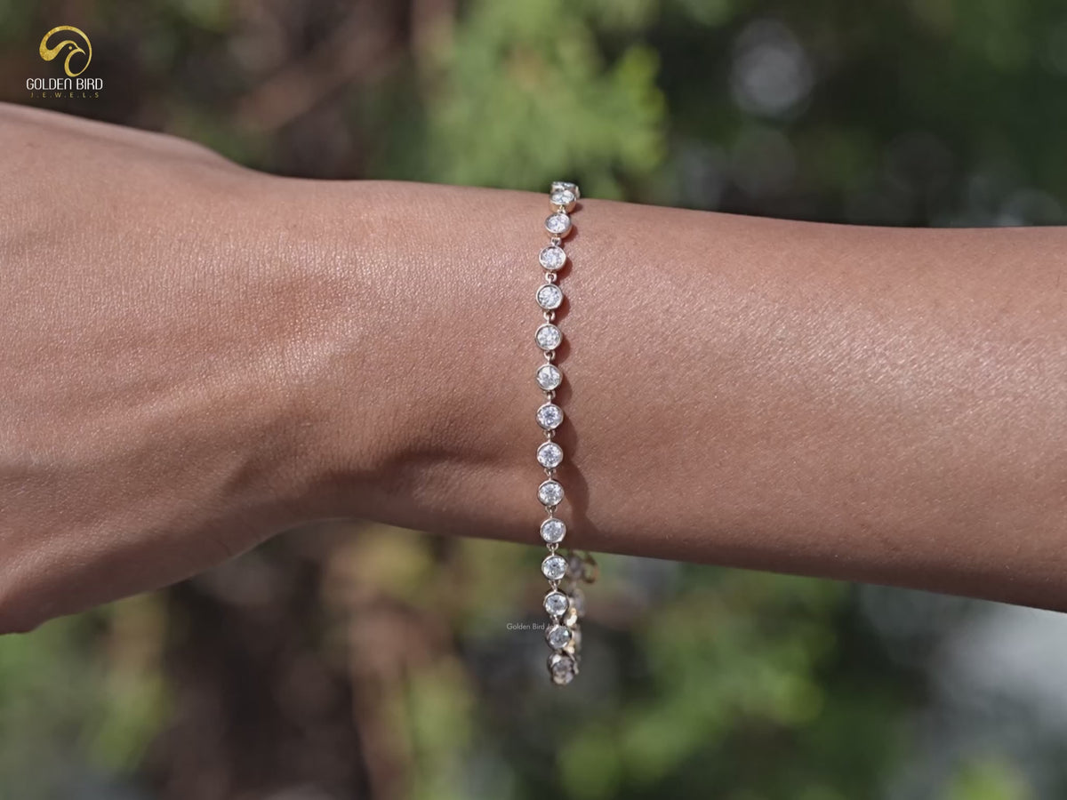 Colorless Round Cut Moissanite Bracelet