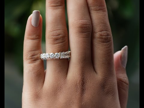 [YouTube Video Of Emerald And Round Cut Moissanite Wedding Band]-[Golden Bird Jewels]