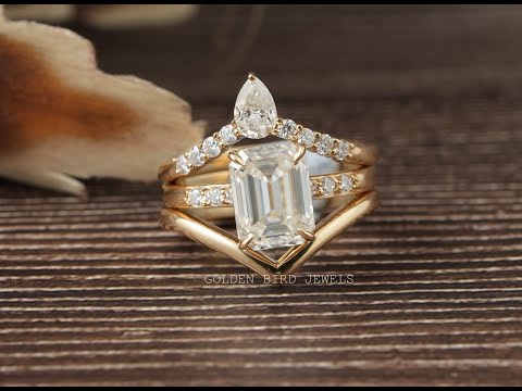 [YouTube Video Of Emerald Moissanite Bridal Trio Ring With Curved Band Set]-[Golden Bird Jewwels]