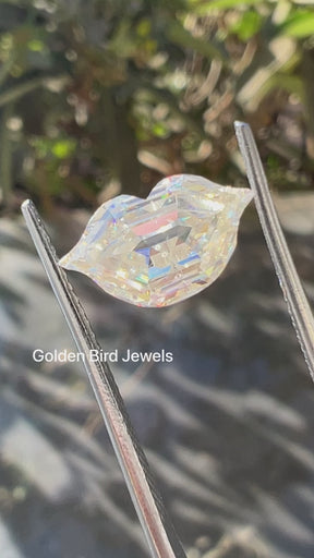 YouTube Videao of Lips Cut Moissanite Loose Diamond