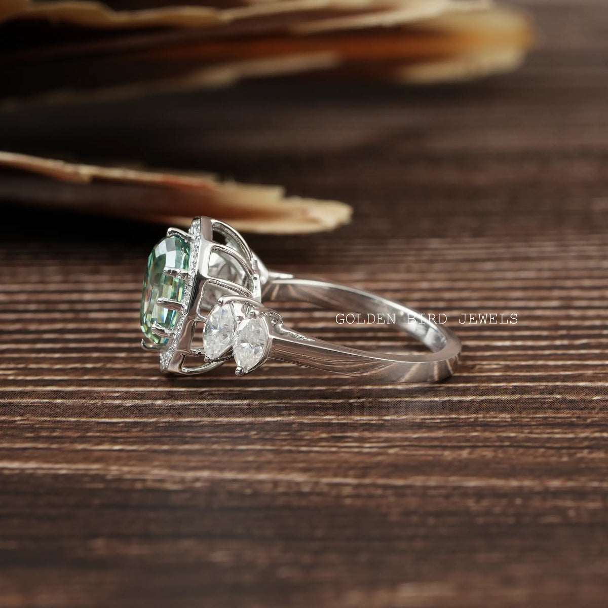 [Oval Shape Moissanite Engagement Ring With Side Stone]-[Golden Bird Jewels]