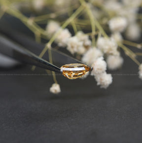 [Champagne Oval Shaped Loose Moissanite]-[Golden Bird Jewels]