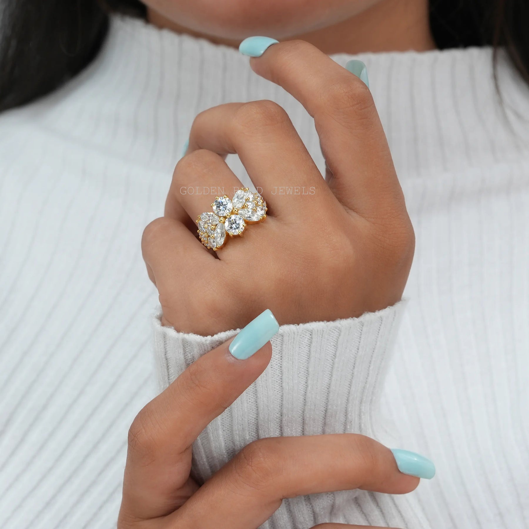 [Round Cut Moissanite Vintage Style Engagement Ring]-[Golden Bird Jewels]