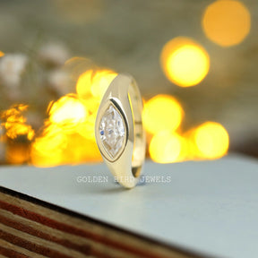 Standing Video Of Marquise Cut Moissanite Knife Edge Shank Gold Engagement Ring