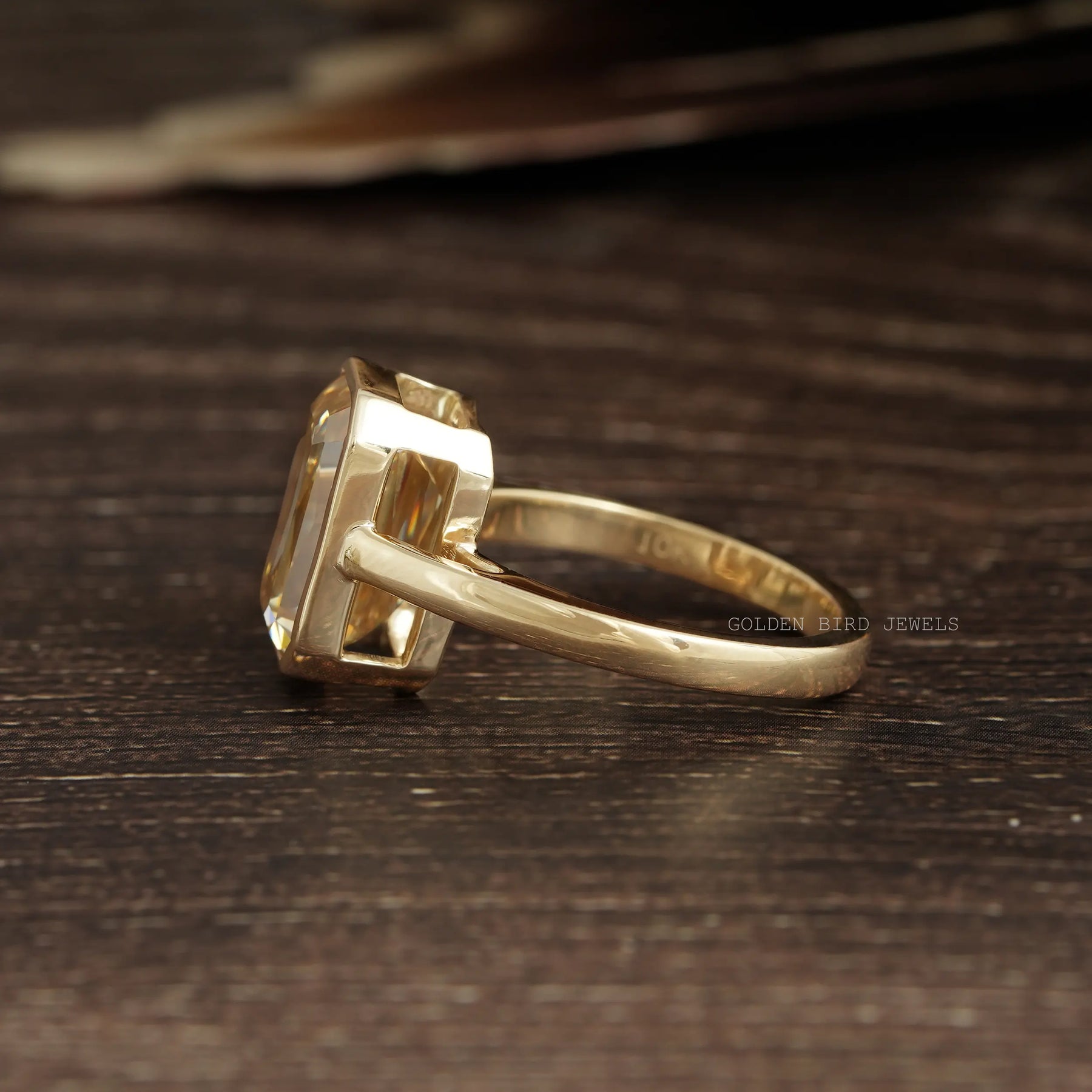 [Yellow Gold Criss Cut Moissanite Solitaire Engagement Ring]-[Golden Bird Jewels]