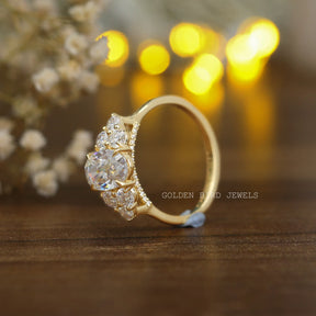 Crushed Ice Oval Cut Moissanite Cluster Ring