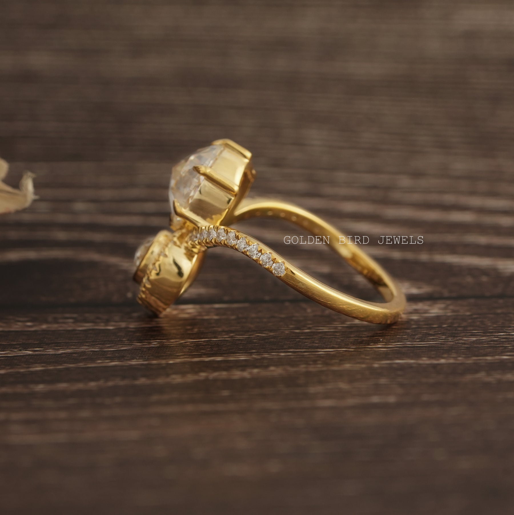 [Moissanite Rose Cut Round Vintage Ring]-[Golden Bird Jewels]