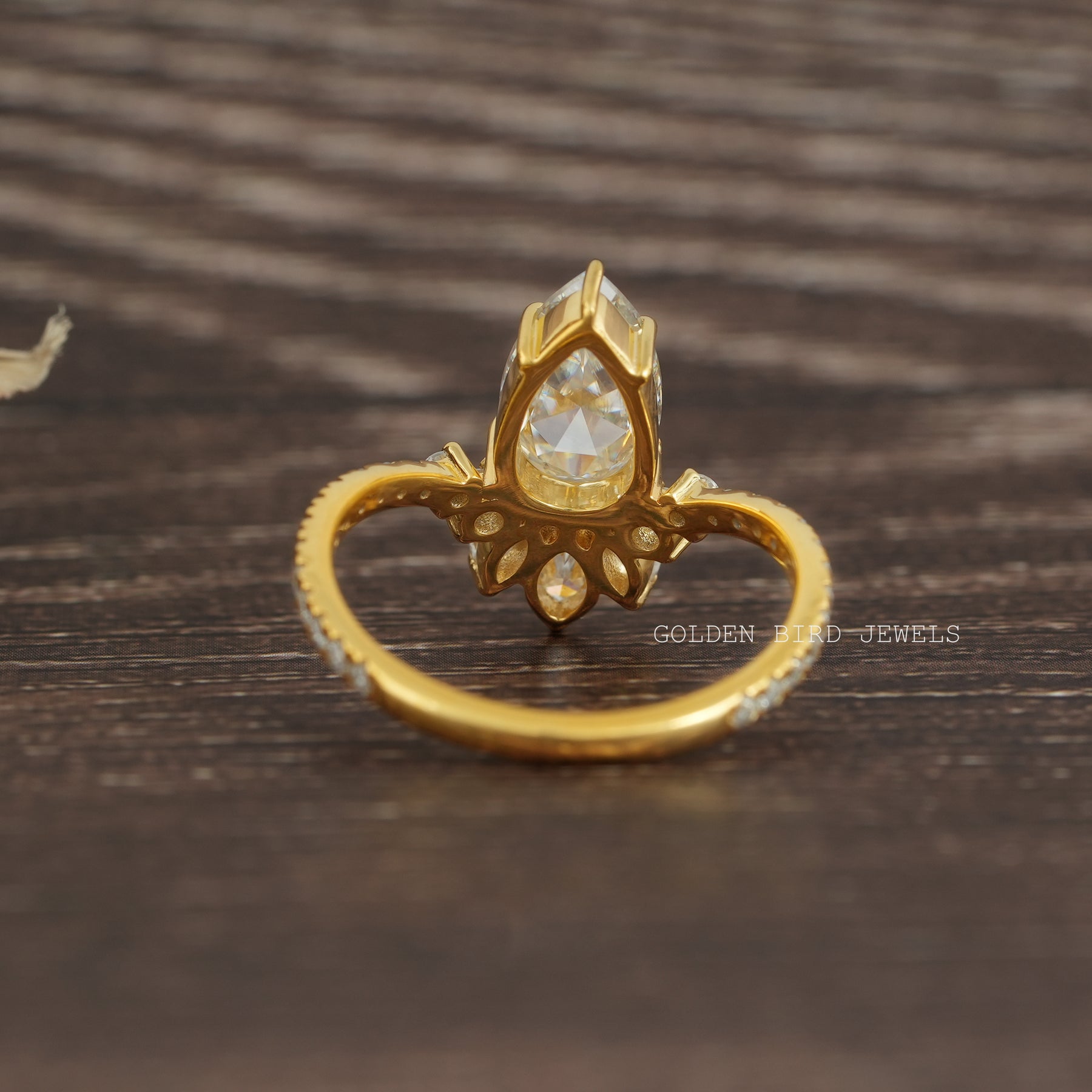 [Yellow Gold Rose Cut Pear Vintage Ring]-[Golden Bird Jewels]