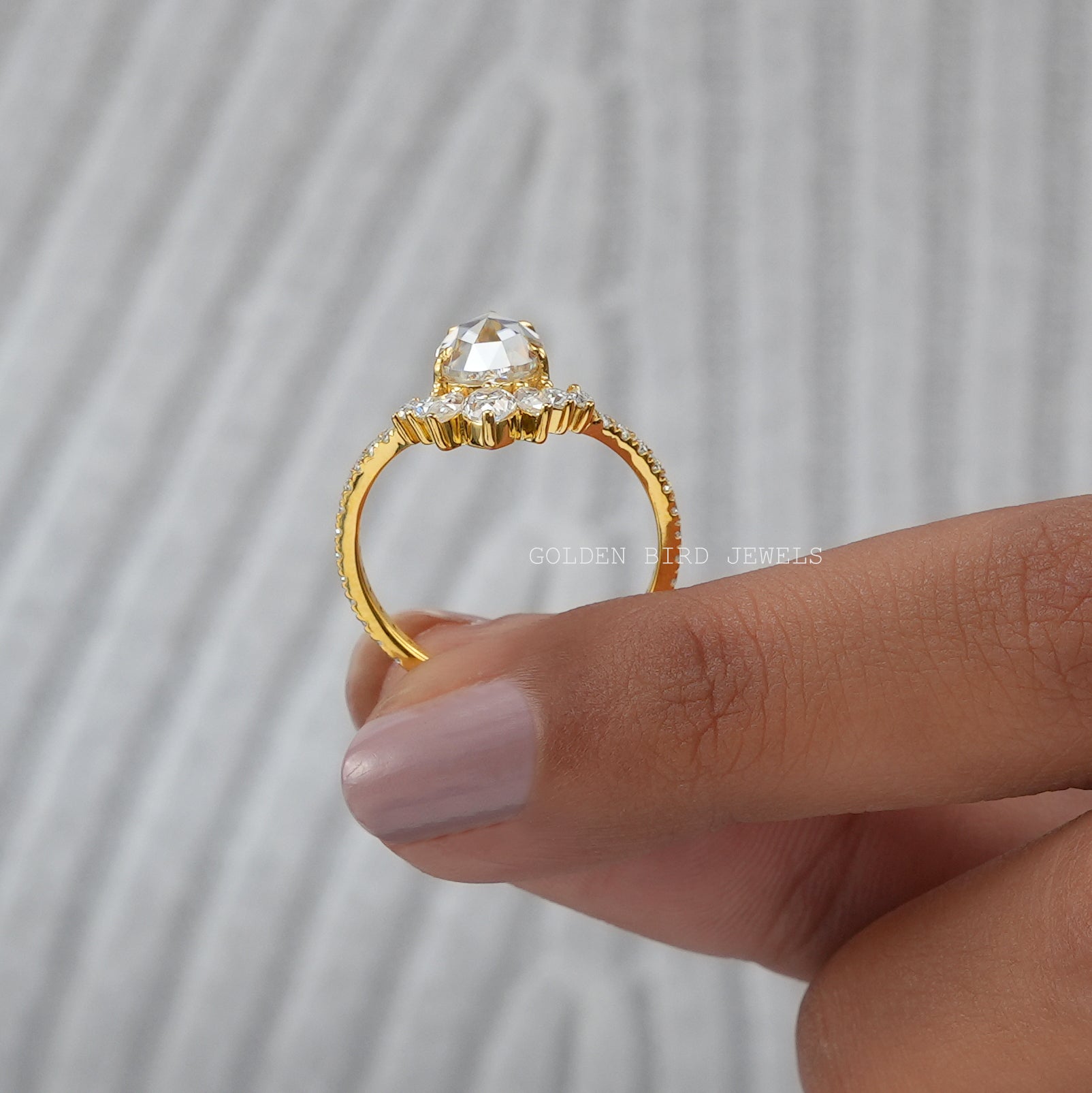 [Pear And Marquise Cut Moissanite Curved Engagement Ring]-[Golden Bird Jewels]