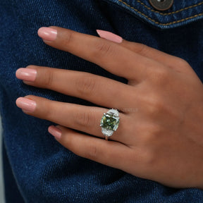 [Green Cushion Cut Moissanite 3 Stone Ring]-[Golden Bird Jewels]