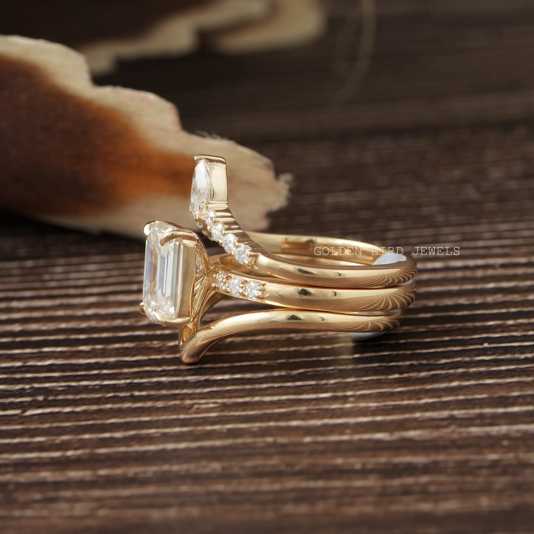 [Trio Moissanite Bridal Ring Set Made Of 14k Yellow Gold]-[Golden Bird Jewels]